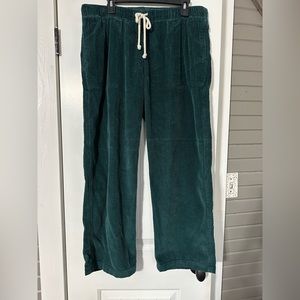 aerie Corduroy Low Rise Pants in Deep Forest Green size L